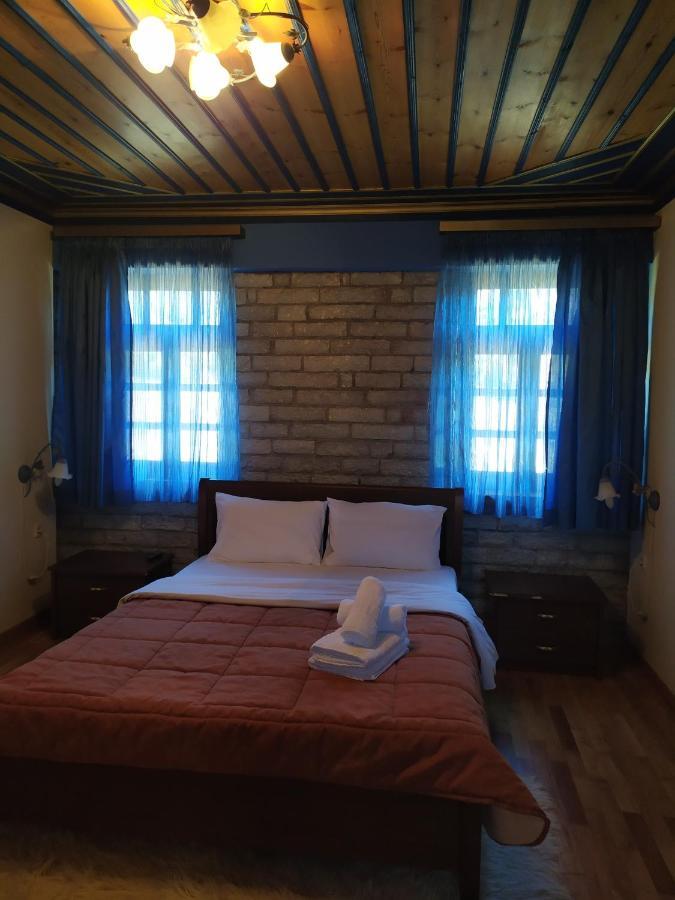 Aggelon Katafygio Asprangeloi Exterior foto